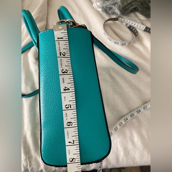 Kate Spade New York Turquoise Quinn Handbag in Like New Condition! WKRU2723 - Picture 5 of 8